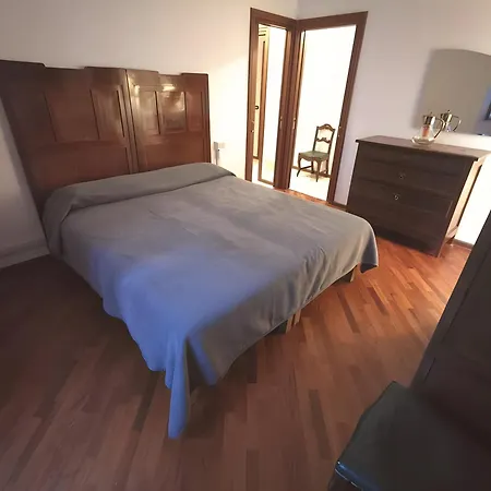 Spacious Historic F1 * גראבדונה