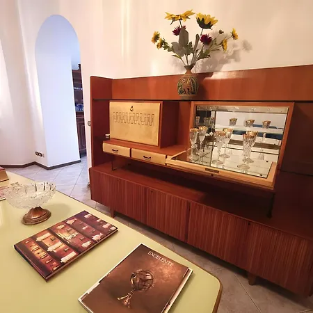 Spacious Historic F1 גראבדונה